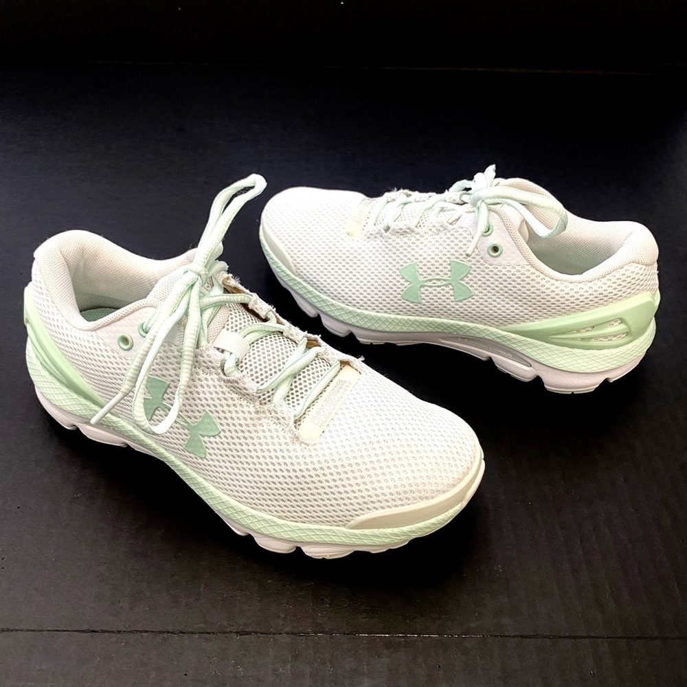 Under Armour Women's UA Charged Gemini Running Shoes